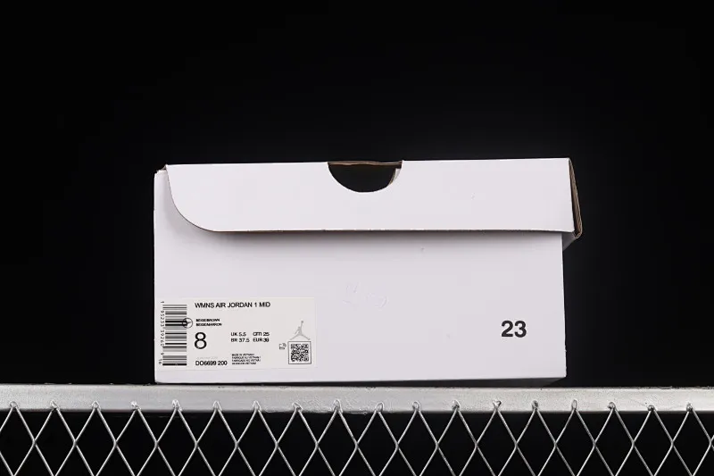 All categories Air Jordan Jordan series basketball shoes Air Jordan 1 Mid Z version Air Jordan 1 Mid AJ1 Joe 1 meter brown mid-top retro basketball shoes DO6699-200